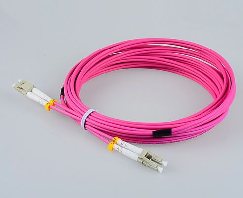OM4 10G 0.3dB 50/125μm волоконно-оптический кабель для волоконно-оптических кабелей в центрах обработки данных